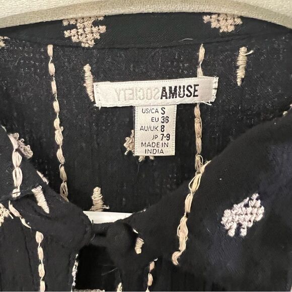 Amuse Society Elegant Embroidered Long Sleeve Blouse Size Small - Picture 6 of 6